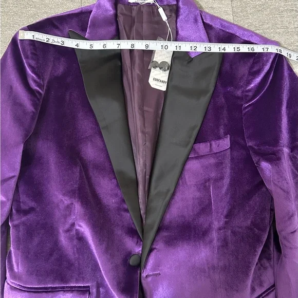 Men’s Coofandy Elegant Purple Velvet Blazer - Picture 2 of 9